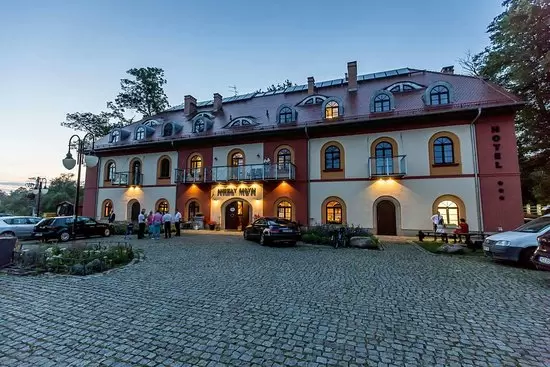 Hotel Niezły Młyn***