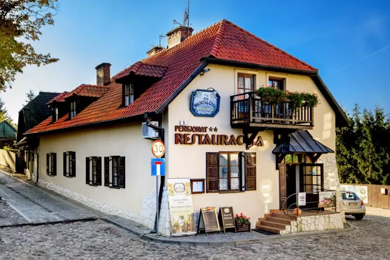 Restauracja - Pensjonat Pod Wietrzną Górą