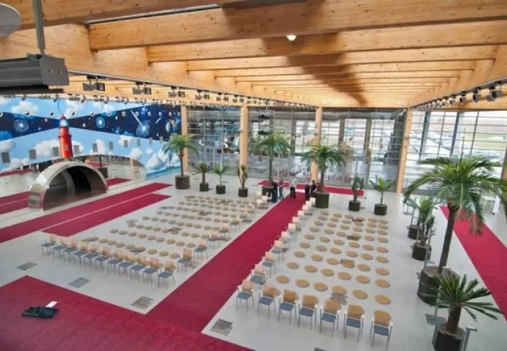 Open Source Lounge Bar