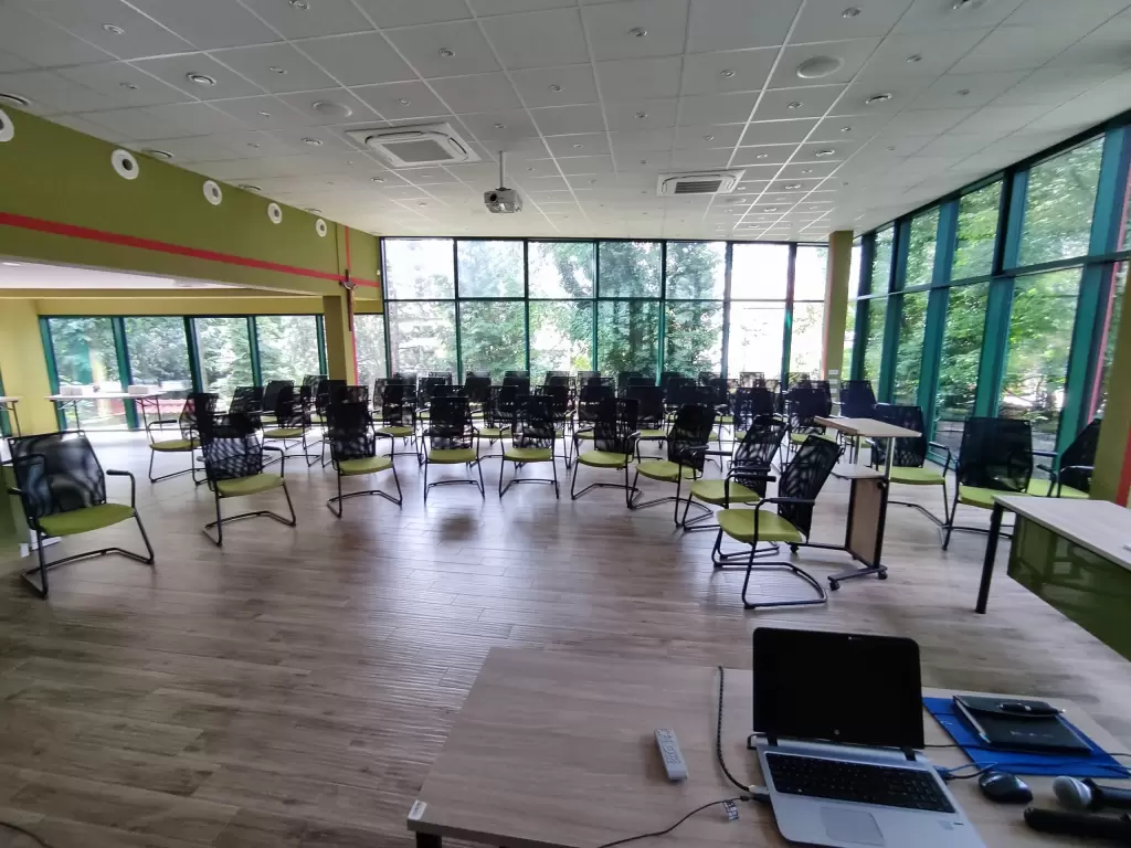 Centrum Warszawskie Zacisze