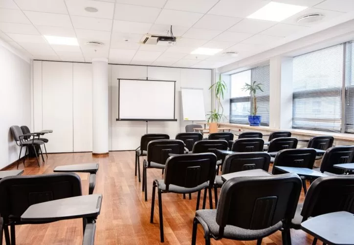 Lingwistyczna Szkoła Wyższa w Warszawie