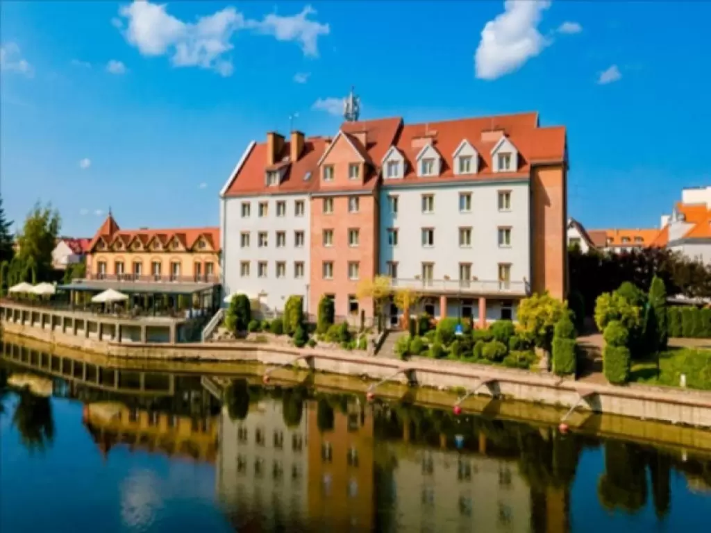 Hotel nad Pisą***