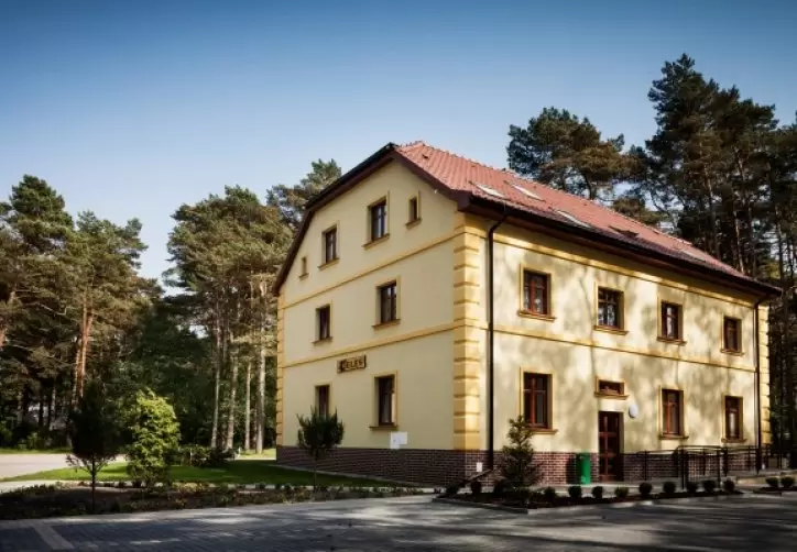 5. Ośrodek Szkoleniowo - Wypoczynkowy BAŻYNA